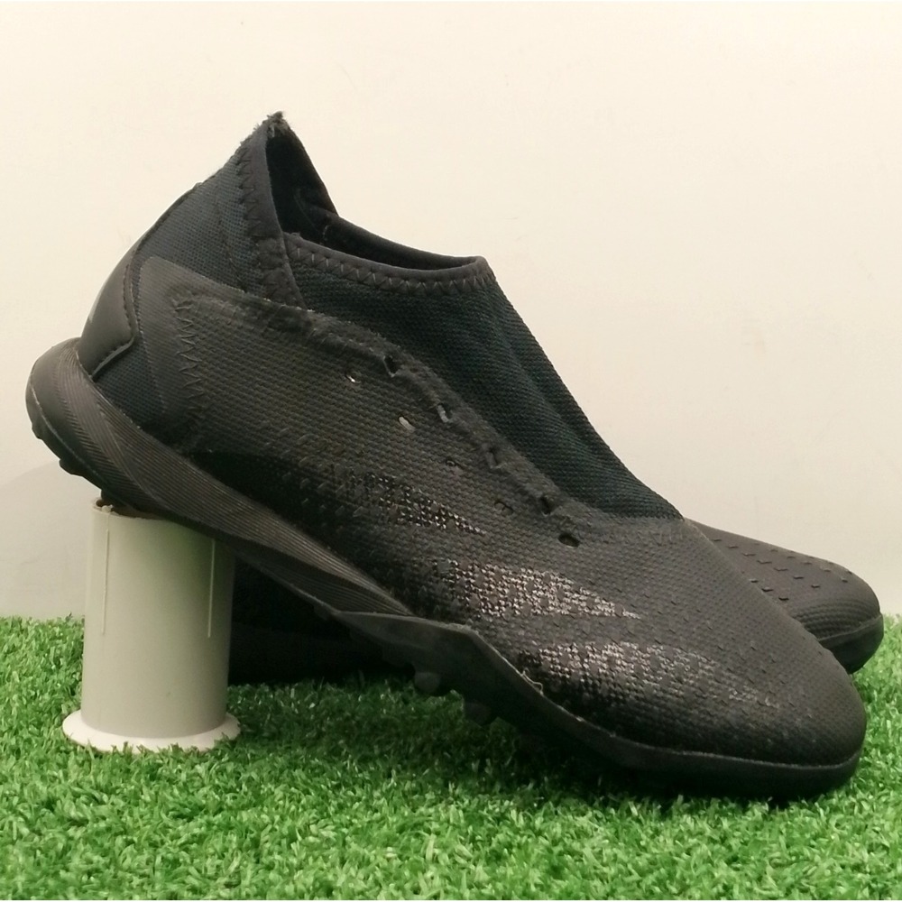 Adidas Predator Freak .3 Laceless Soccer Cleats Men's Size 4 Black Outdoor Shoes